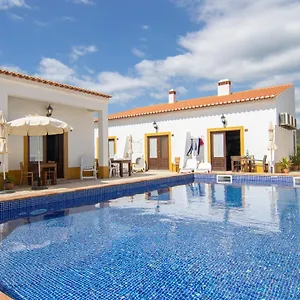 https://carrapateiramar-guest-house.hotelaalgarve.com